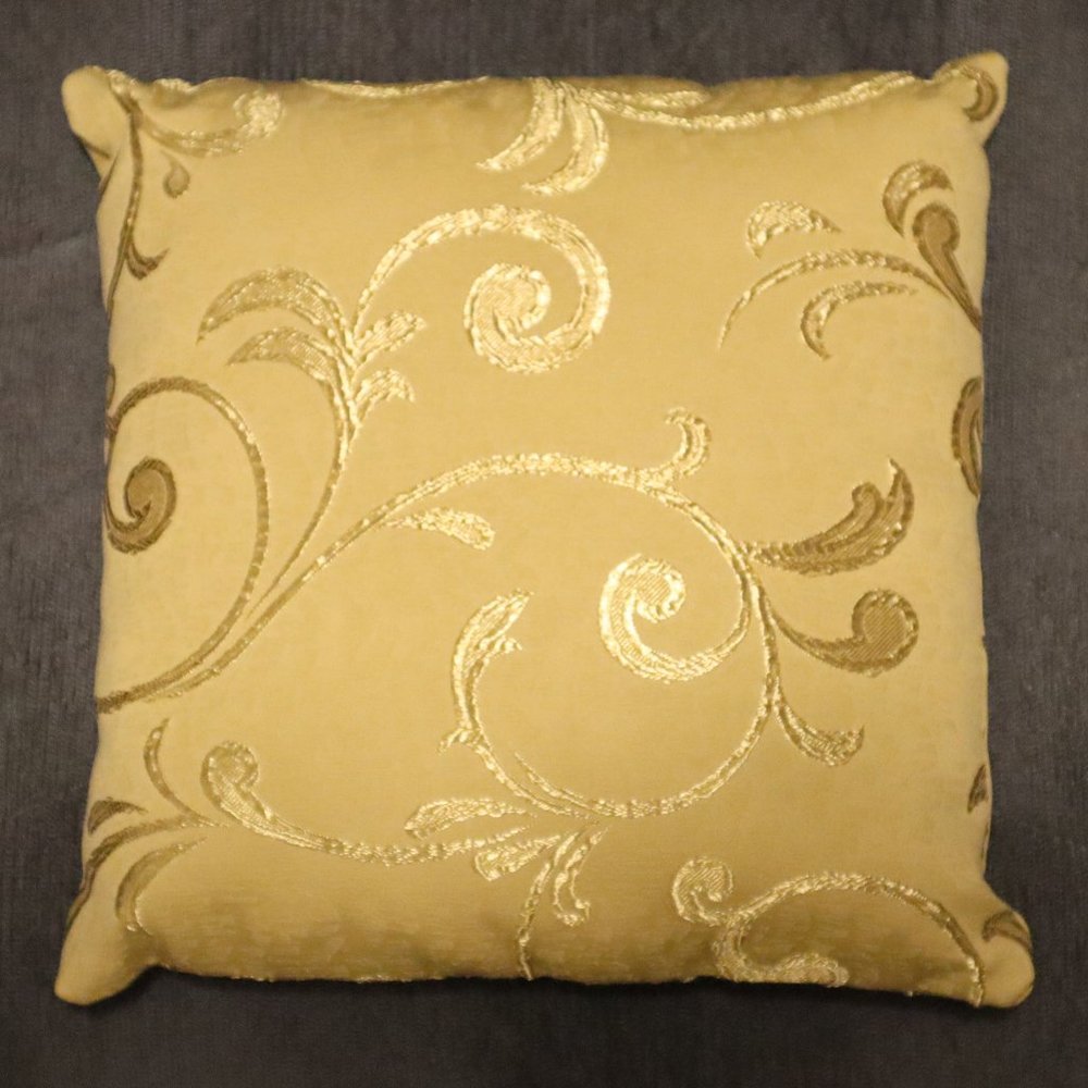Plant Floral Design Golden Color Pillow 10 1/4" x 10"